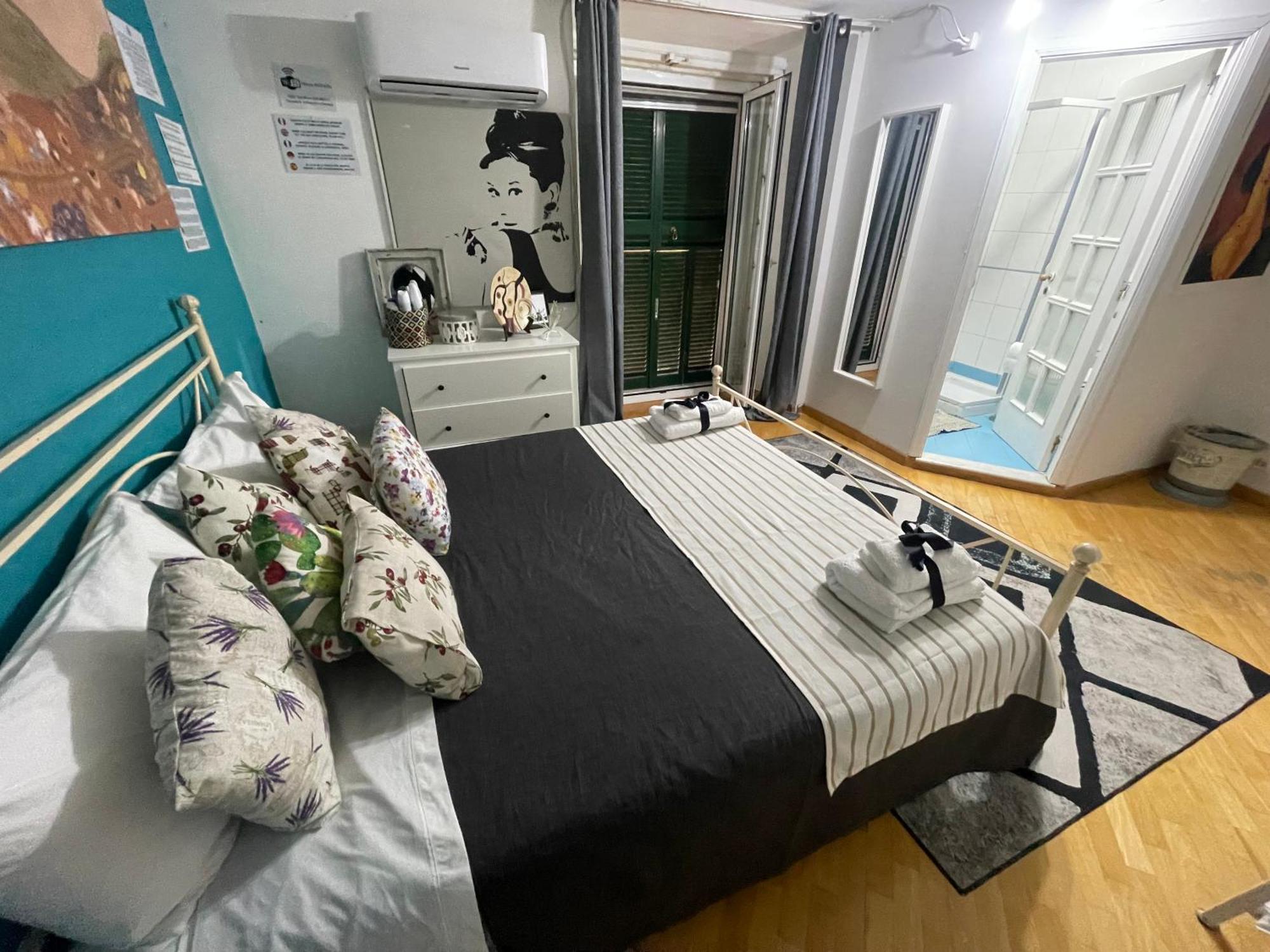 Plebiscito Charme Rooms نابولي المظهر الخارجي الصورة