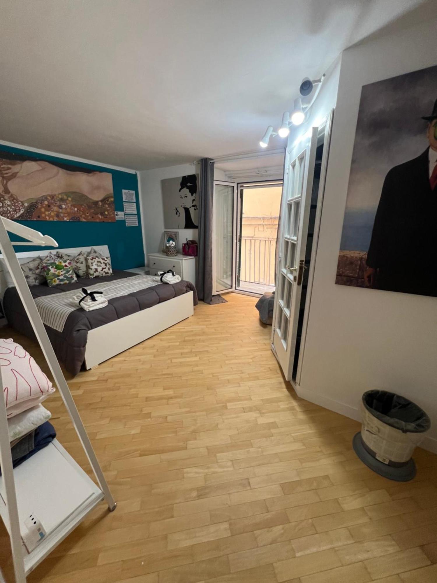 Plebiscito Charme Rooms نابولي المظهر الخارجي الصورة
