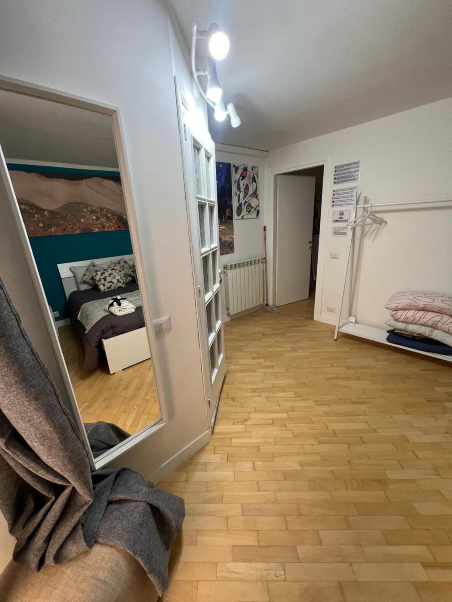 Plebiscito Charme Rooms نابولي المظهر الخارجي الصورة